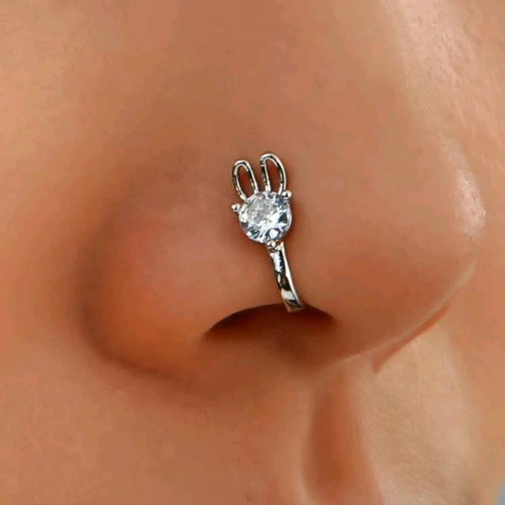 ✨3 FOR $28✨🆕️🐰BUNNY NOSE CUFF - ZIRCON/SILVERTONE 🐰